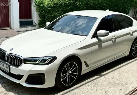 2022 BMW 5 Series 2.0 520d รถเก๋ง 4 ประตู ผ่อนเริ่มต้น รถสวย ไมล์แท้  