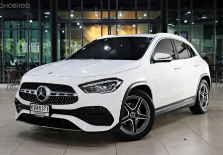 Mercedes-Benz GLA-Class 1.3 GLA200 ปี 2021 รถบ้าน ไมล์แท้  มือเดียวป้ายแดง  