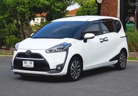 Toyota Sienta 1.5 V ปี 2018 มือเดียว ไมล์น้อย คุณหมอใช้  