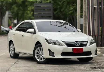 Toyota CAMRY 2.5 HB เปลี่ยนแบตมาแล้ว พร้อมใช้ 