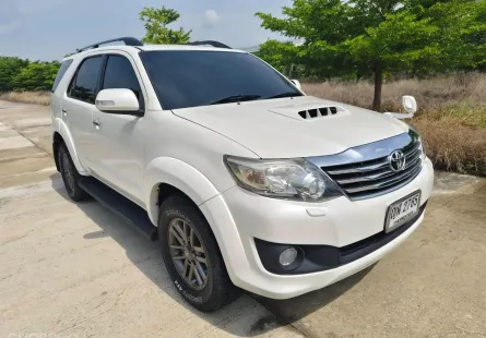 TOYOTA FORTUNER 3.0 V.4 WD CHAMP เกียร์ออโต้ ปี 2011
