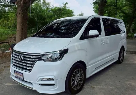 Hyundai Grand Starex 2.5 VIP 2020 รถสวย ไมล์น้อย ประวัติดี  