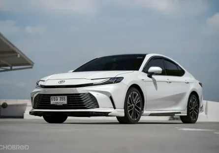 Toyota Camry HEV Premium Luxury ปี 2025 ประหยัดน้ำมันมาก รถบ้านแท้ สภาพป้ายแดง ออฟชั่นครบ