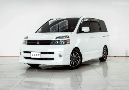 4B379 TOYOTA VOXY 2.0 AT 2017 ออกรถ 0 บาท