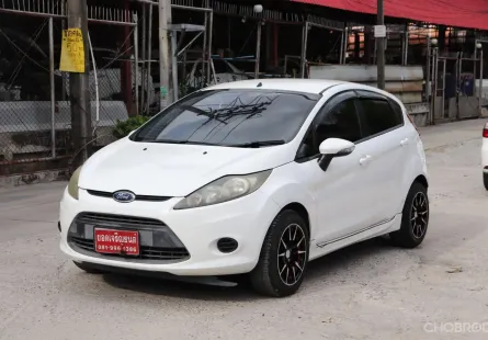 2012 Ford Fiesta 1.5 รถเก๋ง 5 ประตู 
