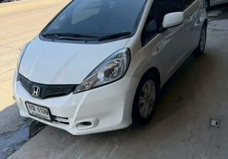Honda Jazz 1.5 i-VTEC 2014 ราคาดี