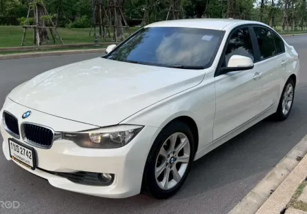 BMW 3 Series 2.0 320i 2014 มือสอง  