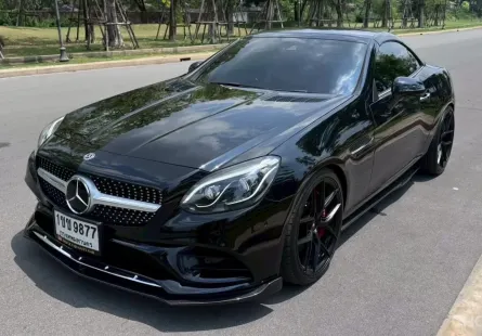 Mercedes-Benz SLC-Class 2.0 SLC300 ปี 2018 ไมล์น้อยพร้อมใช้งาน. 