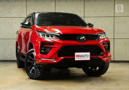 2022 Toyota FORTUNER 2.8 GR Sport Black Top 4WD Top ไมล์แท้ 3หมื่น รับประกันตัวรถ 5ปี150,000KM B2525