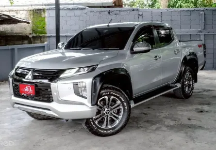 MITSUBISHI TRITON 2.4 MIVEC GT PREMIUM 4WD สี่ประตู ปี2019 จด ปี2020(mnc) เกียร์ AUTO โฟวิล สีบรอนซ์