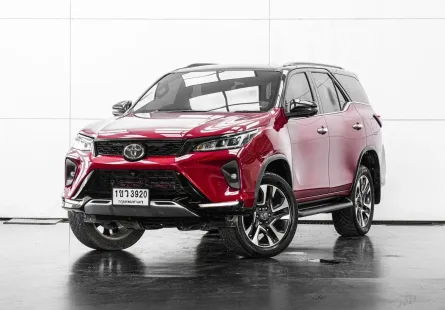 2020 Toyota Fortuner 2.4 Legender Blacktop 2WD A/T สีแดง-ดำ
