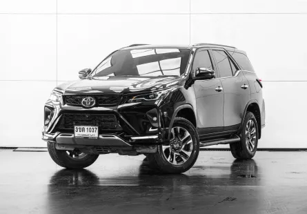 2022 Toyota Fortuner 2.4 LEADER V 2WD A/T สีดำ