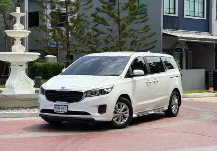 KIA GRAND CARNIVAL CRDi (LX) (11 ที่นั่ง) ปี 2017 มือแรก ดูแลถึง เซอร์วิสศูนย์ทุกระยะ