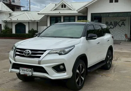Toyota Fortuner 2.8 TRD Sportivo 2016 ขายด่วน