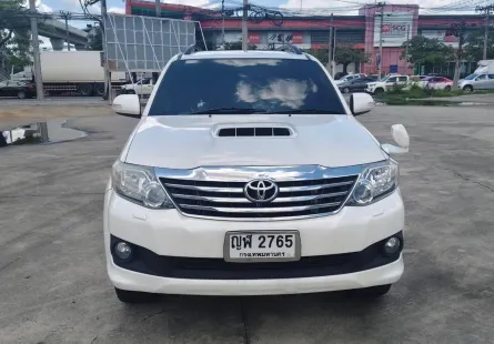 TOYOTA FORTUNER 3.0 V.CHAMP.4 WD เกียร์ออโต้ ปี 2011