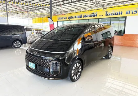 Hyundai Staria 2.2 Premium with Sunroof 2022 ฟรีดาวน์ ออกรถ 0 บาท