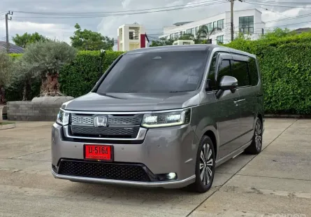 HONDA STEPWGN SPADA 2.0 Hybrid 2024 รถครอบครัว มือเดียวไมล์น้อย 