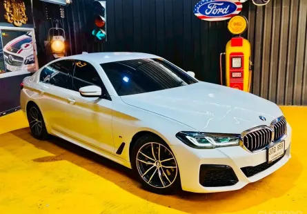BMW 5 Series 2.0 520d M Sport 2022 รถสวย ไมล์น้อย  