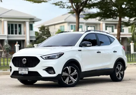 MG ZS 1.5 ปี 2022 Limited Edition หลังคาแก้ว รถบ้านมือเดียว ไมล์น้อย 