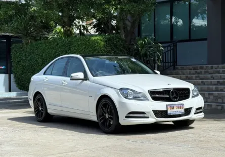 2013 BENZ C200 CGI รถออกศูนย์ BENZ THAILAND รถวิ่งน้อย  รถไม่เคยมีอุบัติเหตุครับ
