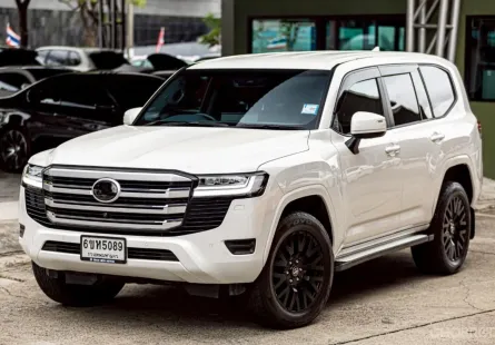 Toyota Land Cruiser 3.4 V6 2025 รถสวย ไมล์น้อย  