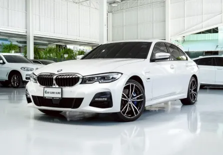 2022 BMW 3 Series 2.0 330e รถเก๋ง 4 ประตู 
