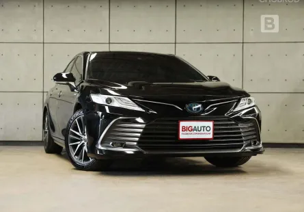 2022 Toyota CAMRY 2.5 HEV Premium Sedan AT ไมล์แท้ 4 หมื่น รับประกันตัวรถ 5 ปี 150,000 KM B5748