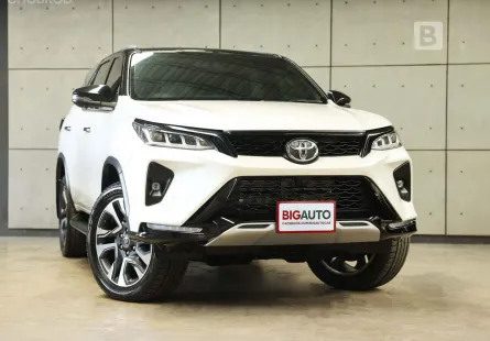 2022 Toyota FORTUNER 2.4 Legender (Black top) SUV AT ไมล์แท้ รับประกันตัวรถ 5 ปี 150,000 KM B7751 