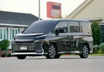 Toyota Voxy 1.8 Hybrid ปี 2024 ไมล์น้อย 