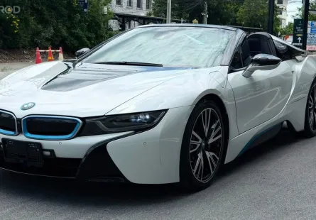 2021 BMW i8 ROADSTER สีขาว