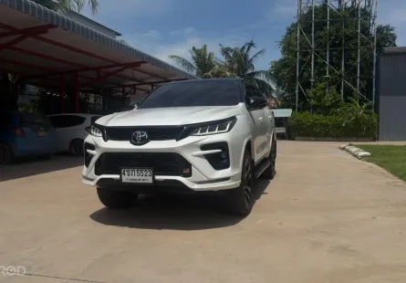 ขาย Toyota Fortuner 2.8 GR Sport (2023) — สีขาว