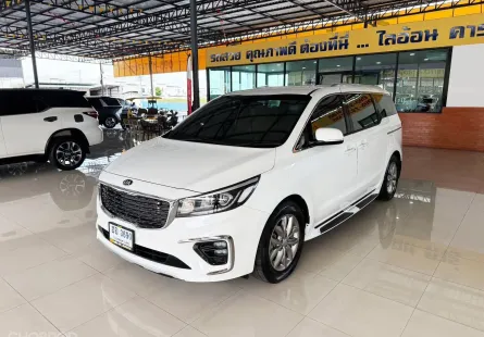 Kia Grand Carnival 2.2 EX 2018 รถบ้านมือเดียว ไมล์น้อย ฟรีดาวน์ ออกรถ 0 บาท