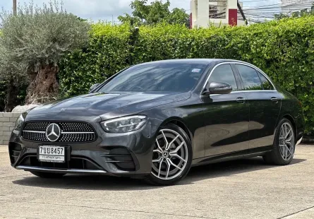 2022 Mercedes-Benz E-Class 2.0 E220d รถเก๋ง 4 ประตู ฟรีดาวน์ รถสวย ไมล์น้อย 