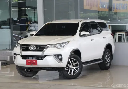 Toyota Fortuner 2.8 V ปี2018 รถบ้านแท้มือเดียว ใช้น้อยเข้าศูนย์ตลอด สวยเดิมทั้งคัน ออกรถ0บาท