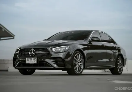 Benz E300e AMG ปี 2021 ถูกใจสายไฮบริด ขับชิลวารันตีเหลือ มือเดียว ป้ายแดง