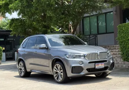 2017 BMW X5 MSPORT รถมือเดียวป้ายแดง วิ่งเพียง 40,000 กม เข้าศูนย์ทุกระยะ รถไม่มีอุบัติเหตุครับ