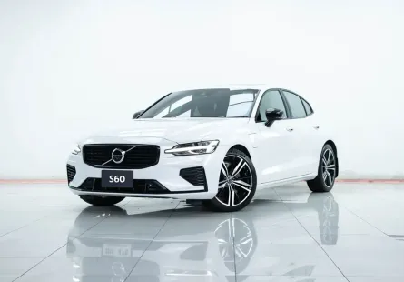 2B580 VOLVO S60 2.0 T8 R-DESIGN AWD AT 2021