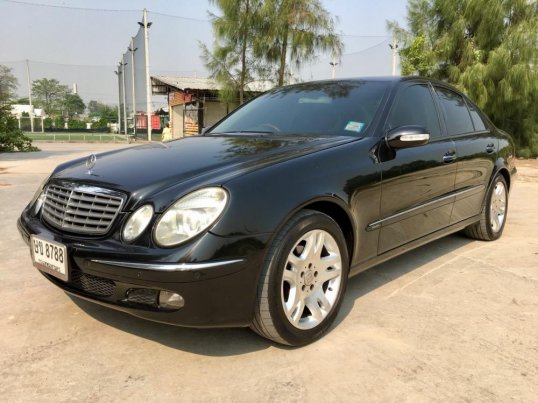 2003 Mercedes-Benz E200 Kompressor Elegance sedan 10049632