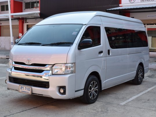 2014 Toyota HIACE Commuter van 15858302