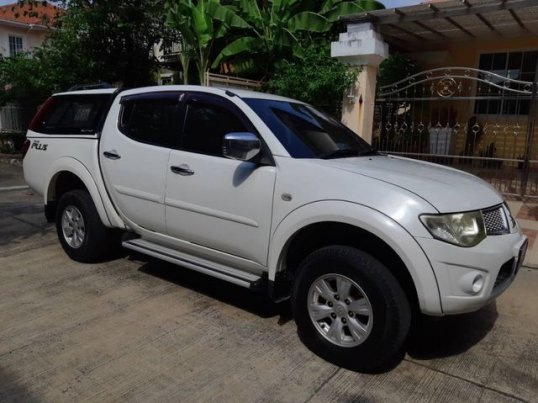 ขายรถ MITSUBISHI TRITON ที่ กรุงเทพมหานคร 16001141