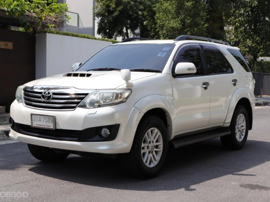 2013 Toyota Fortuner 3.0 V 4WD SUV 22709782