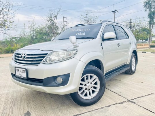 2012 Toyota Fortuner 2.7 V AT SUV 22817732