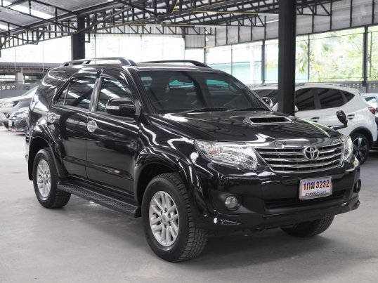 2014 Toyota Fortuner 3.0 V SUV 23581482