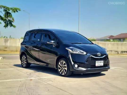 Toyota sienta store hybrid 2021