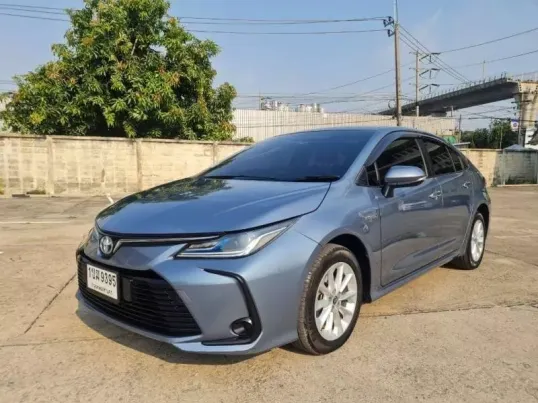 Toyota corolla hybrid on sale second hand