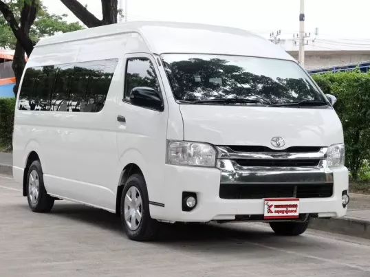 รถตู้ Toyota Commuter 3.0 D4D MT (1666) รถใช้งานในครอบครัวป้ายฟ้า เบาะเดิม 4 แถว 