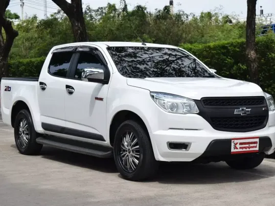 Chevrolet Colorado 2.8 Crew Cab LTZ Z71 กระบะใช้งานในครอบครัวไมล์เพียง 9 หมื่นกว่าโล  สภาพเดิมๆ