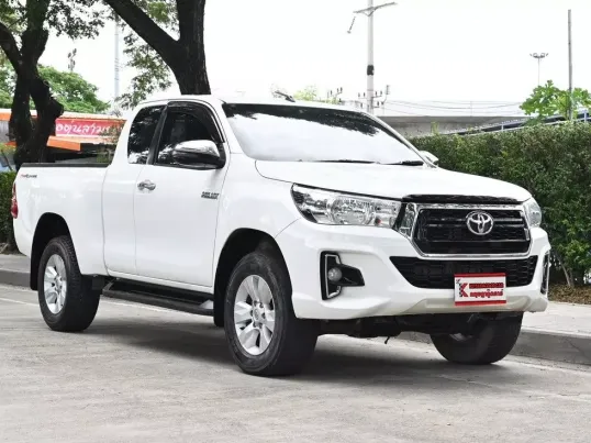 Toyota Revo 2.4 SMARTCAB Prerunner E 2020 กระบะใช้งานในครอบครัวไม่เคยบรรทุกหนัก เครดิตดีฟรีดาวน์ได้