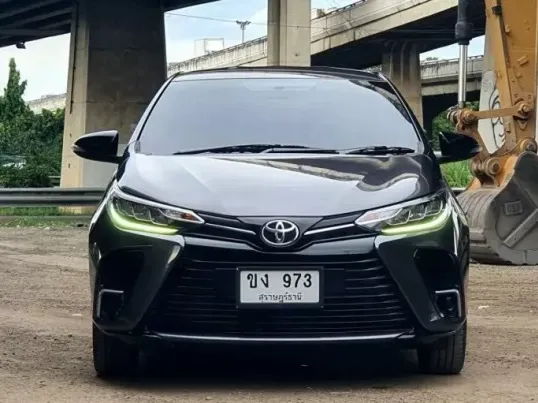 ขาย รถมือสอง 2020 Toyota Yaris Ativ 1.2 Mid รถเก๋ง 4 ประตู 