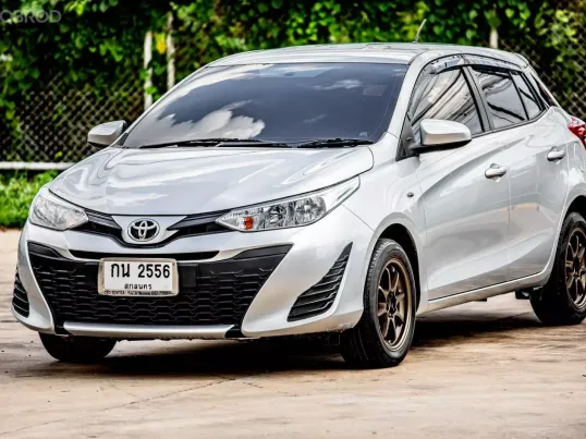 2019 Toyota YARIS 1.2 Entry รถเก๋ง 5 ประตู 